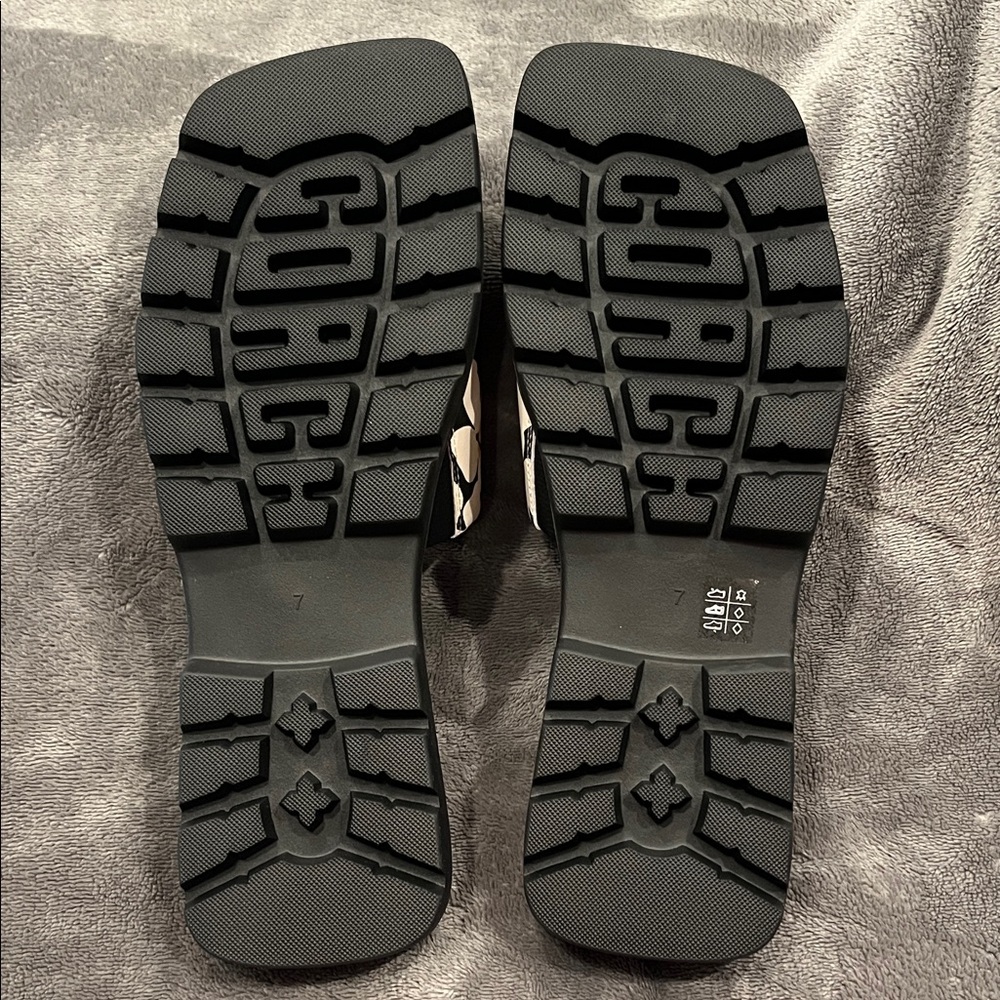 Coach Black and White Floral Slide Sandals - Picture 2 of 4